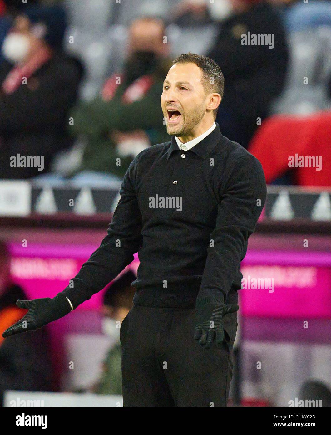 Domenico Tedesco, directeur de l'équipe RB Leipzig, entraîneur, dans le match FC BAYERN MÜNCHEN - RB LEIPZIG 1.German football League le 5 février 2022 à Munich, Allemagne.Saison 2021/2022, match jour 21, 1.Bundesliga, FCB, München,21.balise Spieltag.FCB © Peter Schatz / Alamy Live News - LA RÉGLEMENTATION DFL INTERDIT TOUTE UTILISATION DE PHOTOGRAPHIES comme SÉQUENCES D'IMAGES et/ou QUASI-VIDÉO - Banque D'Images