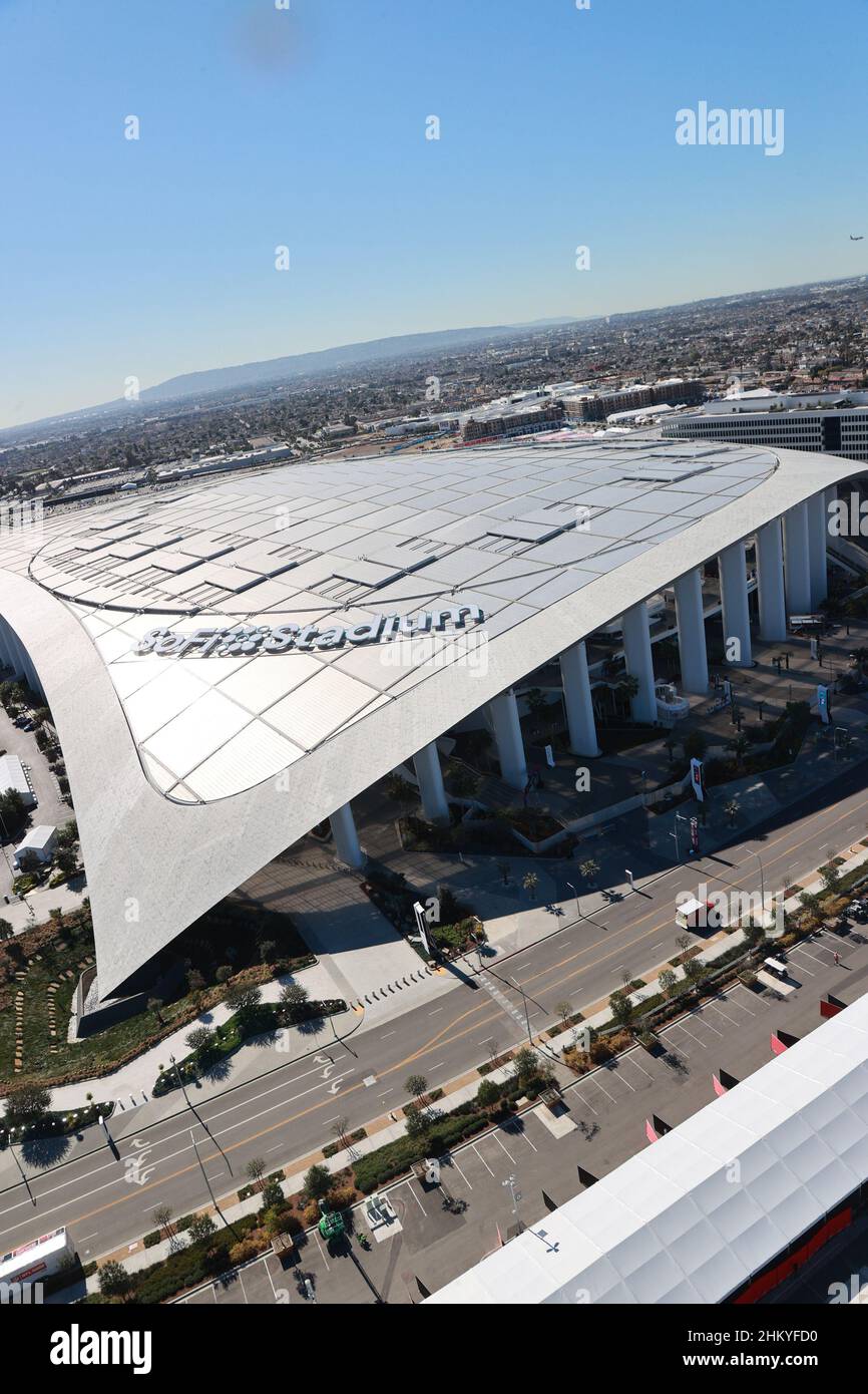 INGLEWOOD, CA - FÉVRIER 5 : vue aérienne du stade SOFI, stade de la NFL LA Rams, et domicile du Super Bowl LVI le 5 février 2022.Crédit : mpi34/MediaPunch Banque D'Images