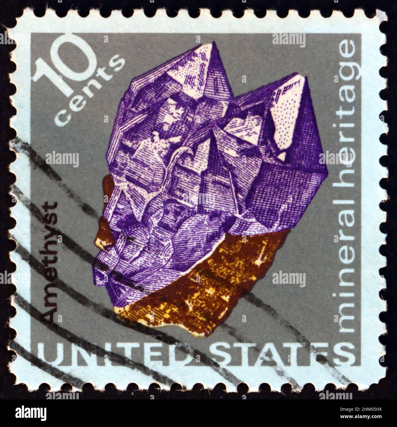 USA - VERS 1974: Un timbre imprimé aux Etats-Unis montre l'améthyste, une pierre semi-précieuse, est une variété violette de quartz, vers 1974 Banque D'Images