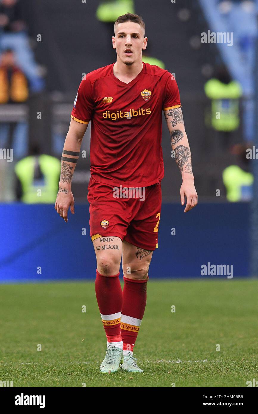 Rome, Italie.05th févr. 2022.Nicolò Zaniolo de AS Roma pendant le football série Un match au Stadio Olimpico, AS Roma / Gênes le 5 février 2022 à Rome, Italie.(Photo par AllShotLive/Sipa USA) crédit: SIPA USA/Alay Live News Banque D'Images