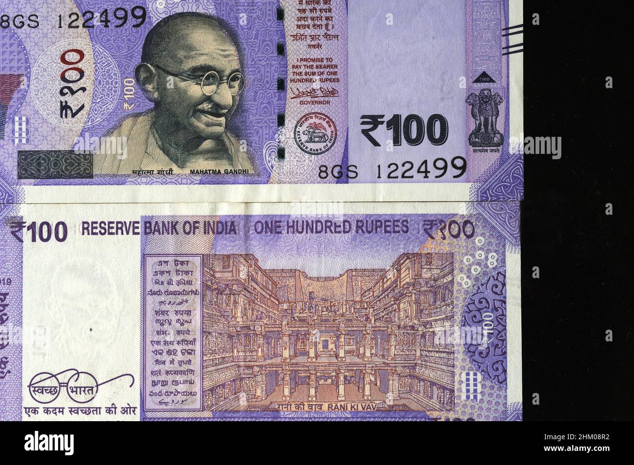 Inde Asie Mars 21 2021Face du Mahatma Gandhi et de l'inverse pas bien Rani ki vav sur une nouvelle banque cent roupies note 100 roupie monnaie indienne. Banque D'Images