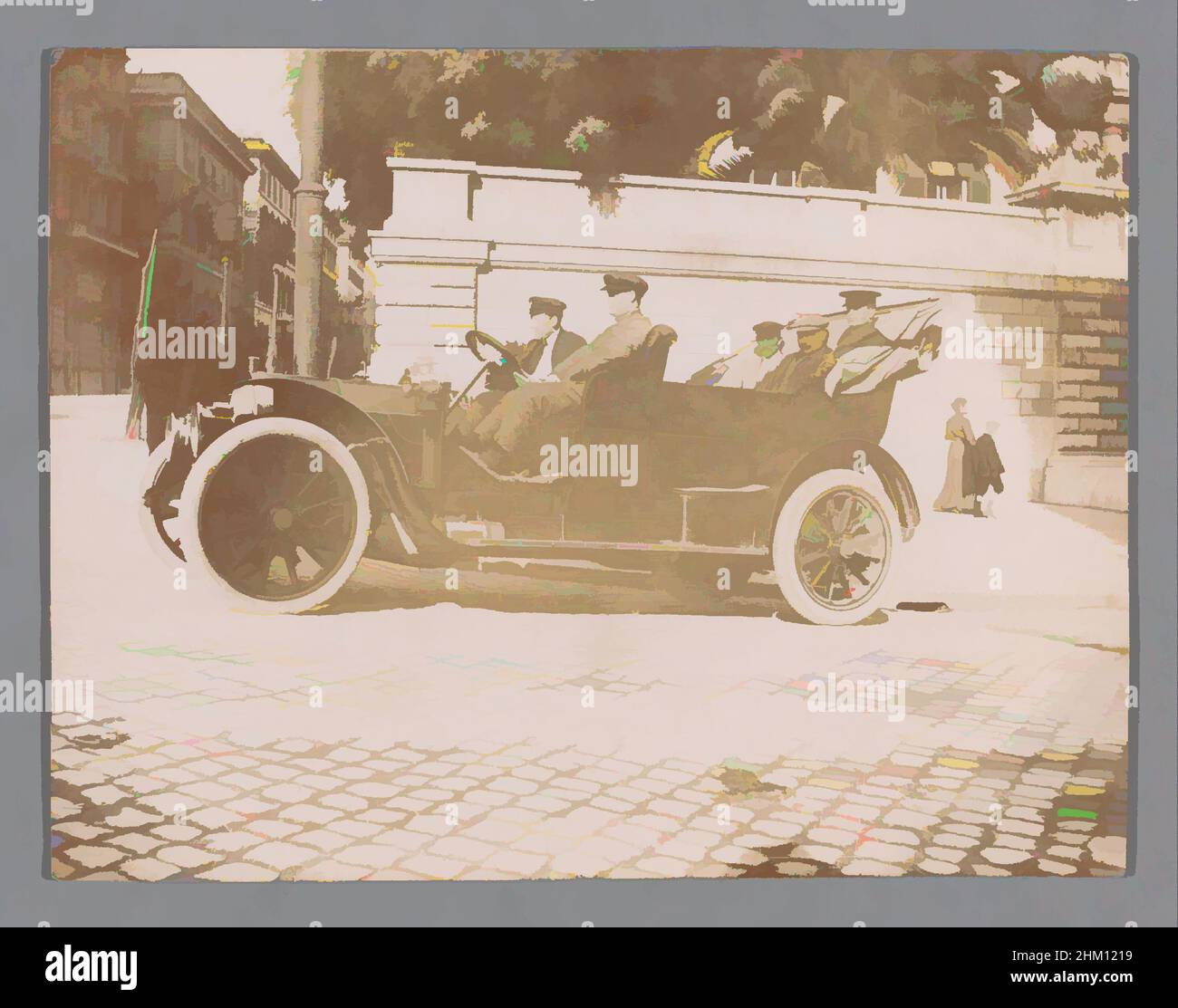 Art inspiré par Unknown compagnie dans une voiture, c. 1915 - c. 1925, support photographique, impression en gélatine argentée, hauteur 87 mm × largeur 113 mm, œuvres classiques modernisées par Artotop avec une touche de modernité. Formes, couleur et valeur, impact visuel accrocheur sur l'art émotions par la liberté d'œuvres d'art d'une manière contemporaine. Un message intemporel qui cherche une nouvelle direction créative. Artistes qui se tournent vers le support numérique et créent le NFT Artotop Banque D'Images