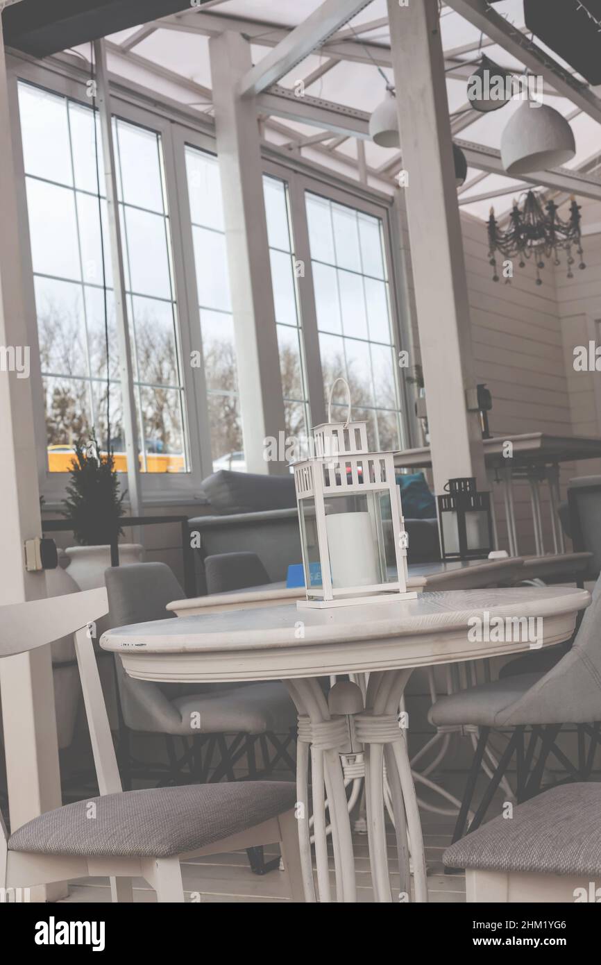 L'intérieur du café, restaurant, bistrot, CAFÉTÉRIA dans la ville moderne Banque D'Images