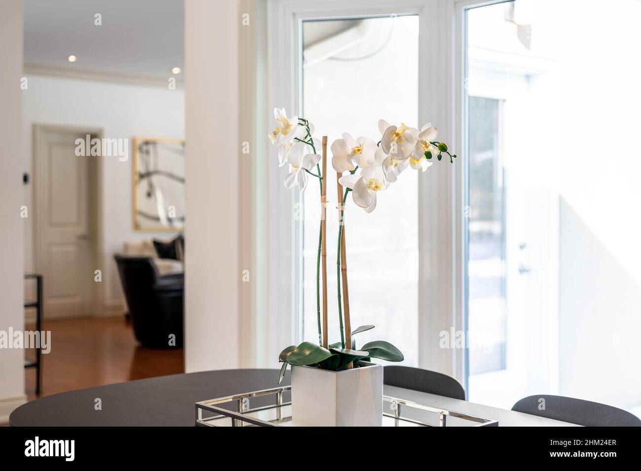 Décoration de maison fleurs et vases Banque D'Images