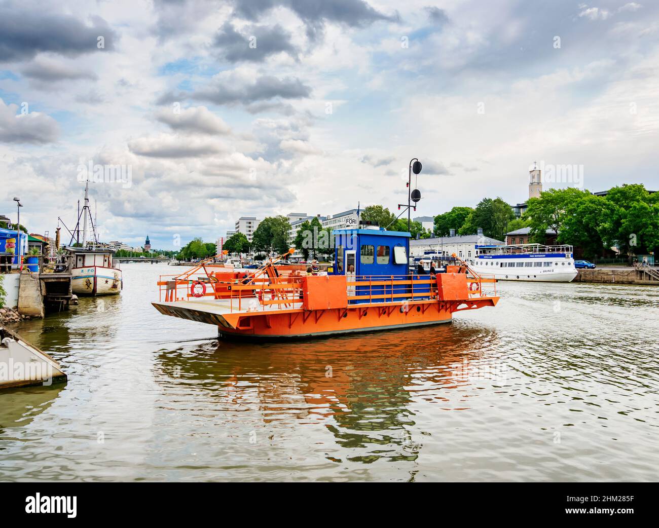 Ferry à l'aura River, Turku, Finlande Banque D'Images