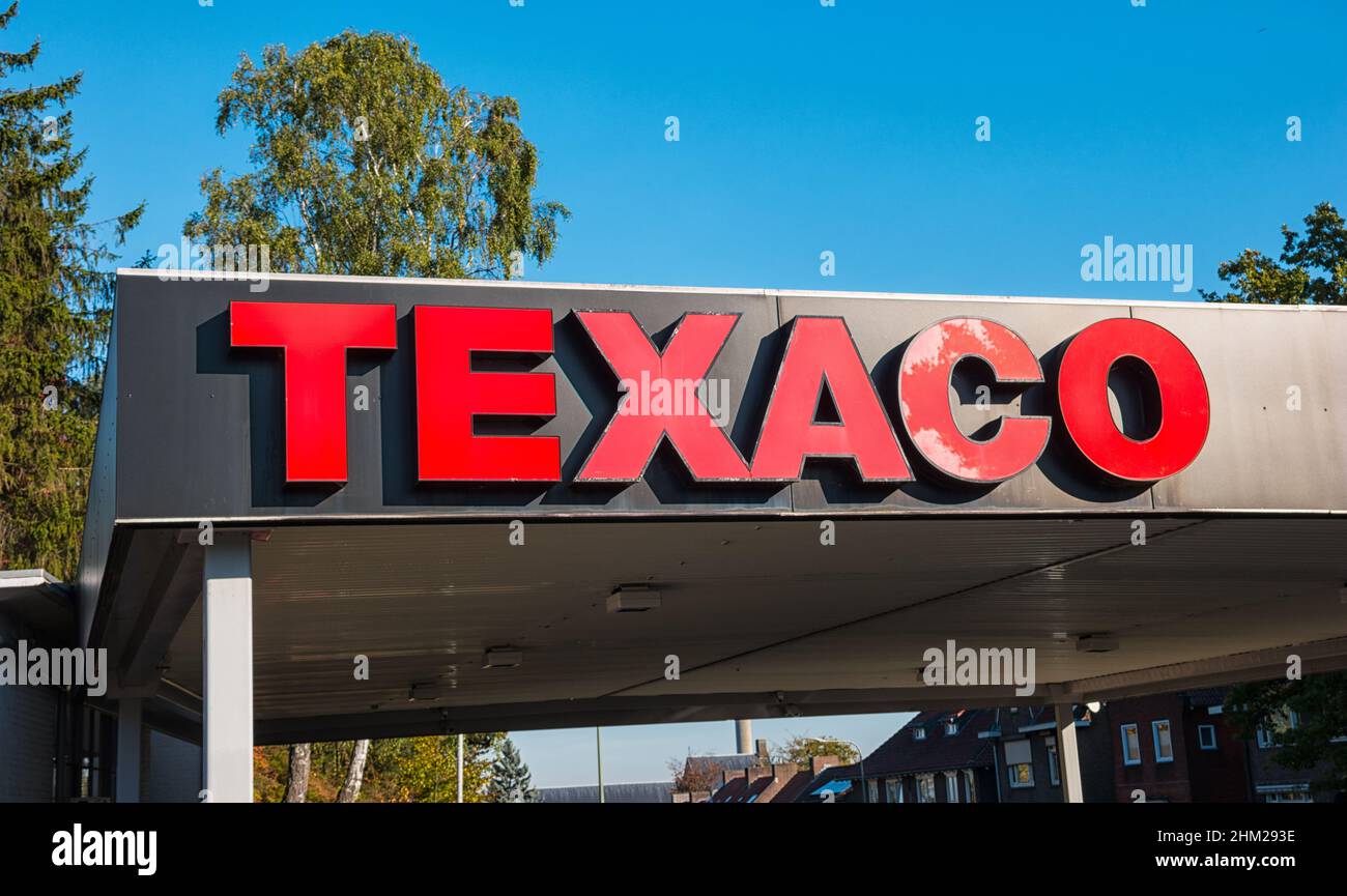 Logo Texaco sur un panneau à l'extérieur d'une station-service.Texaco est associé à la marque Havoline d'huile de moteur et a commencé comme la Texas Fuel Company dans le y Banque D'Images