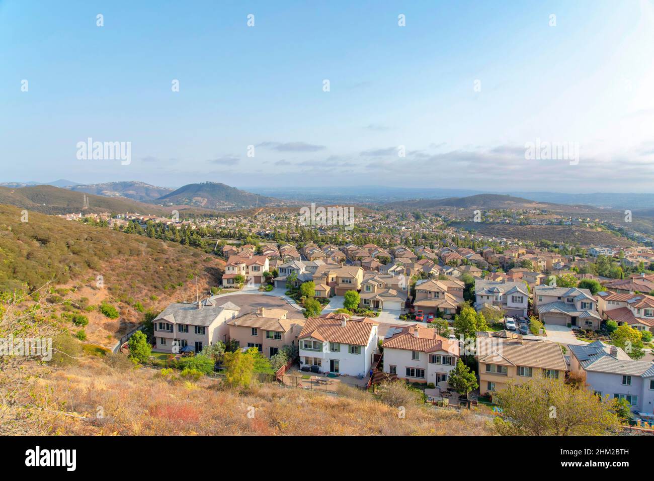 Zone résidentielle sur une montagne près du parc Double Peak à San Marcos, Californie Banque D'Images