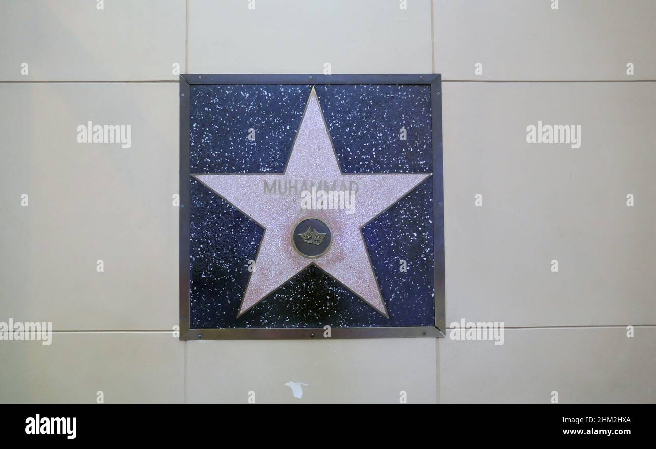 Los Angeles, Californie, États-Unis 19th janvier 2022 Boxer Muhammad Alis Hollywood Walk of Fame Star, la seule étoile sur un mur pas sur le trottoir sur Walk of Fame le 19 janvier 2022 à Los Angeles, Californie, États-Unis.Photo par Barry King/Alay stock photo Banque D'Images