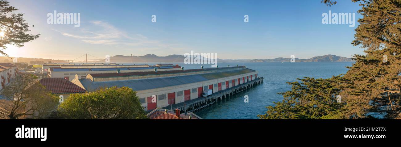 Ports d'expédition dans la baie de San Francisco en Californie Banque D'Images