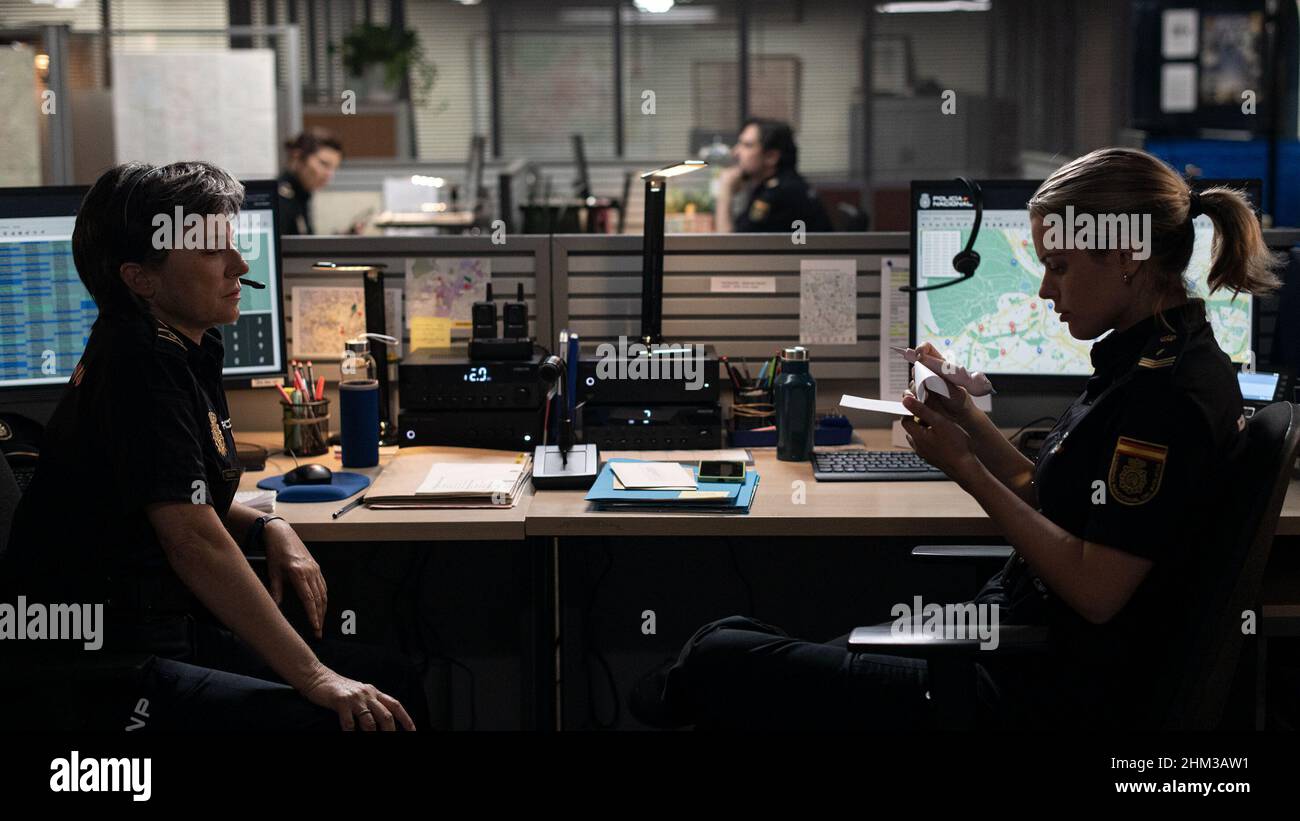 PILAR CASTRO et ADRIANA TORREBEJANO dans SIN NOVEDAD (2021), dirigé par RODRIGO SOPEÑA.Crédit: HBO Max / Warner Bros. Télévision / Album Banque D'Images