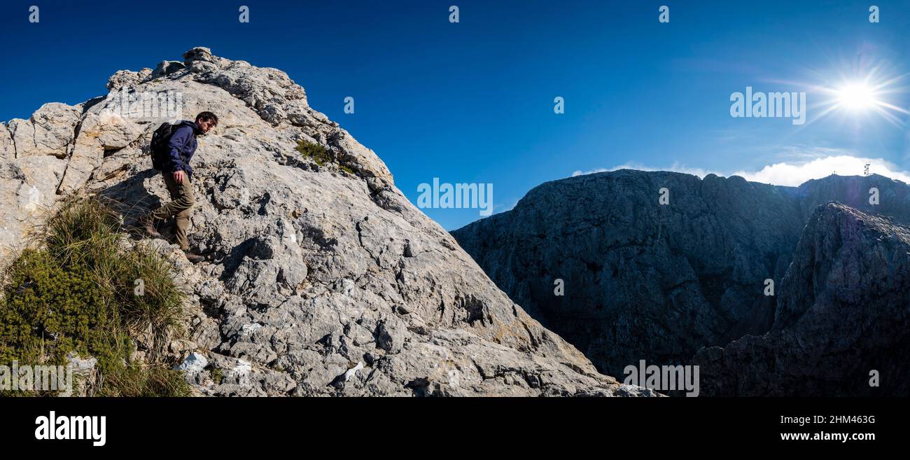 Route directe vers Morro den Pelut, 1323 mètres (Puig Major), Escorca, Majorque, Iles Baléares, Espagne Banque D'Images