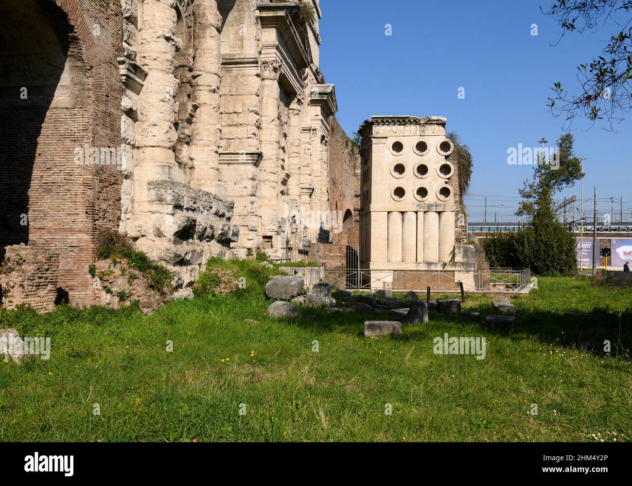 Rome. Italie. Tombe d'Eurysses le Baker (sepolcro di Eurisace), ca. 50–20 BC, situé juste à l'extérieur de Porta Maggiore. Banque D'Images