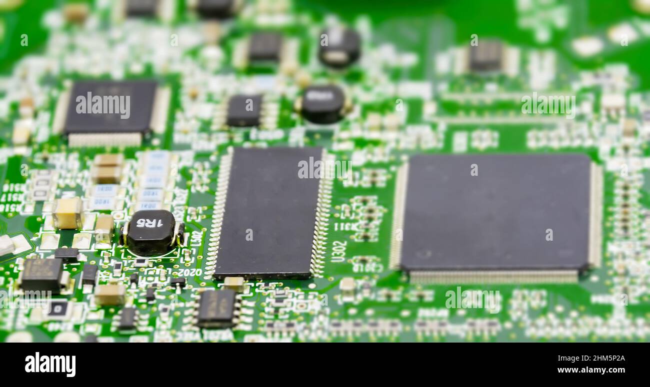 Carte de circuit imprimé du microprocesseur. Micro-technologie et micropuce. Composants électroniques et conducteurs Banque D'Images