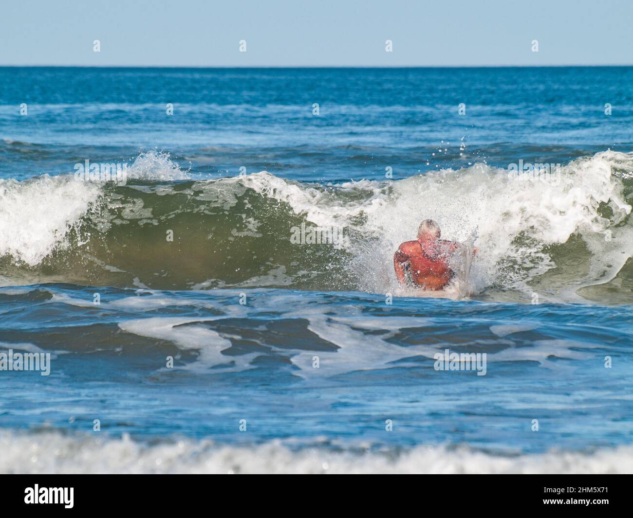 Old Surfer Dude, Tamarindo, Costa Rica Banque D'Images