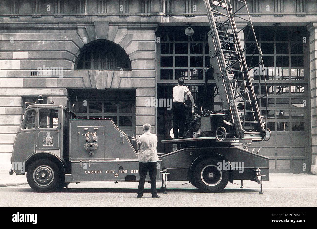 Moteur Cardiff City Fire Service, image d'archive. Banque D'Images