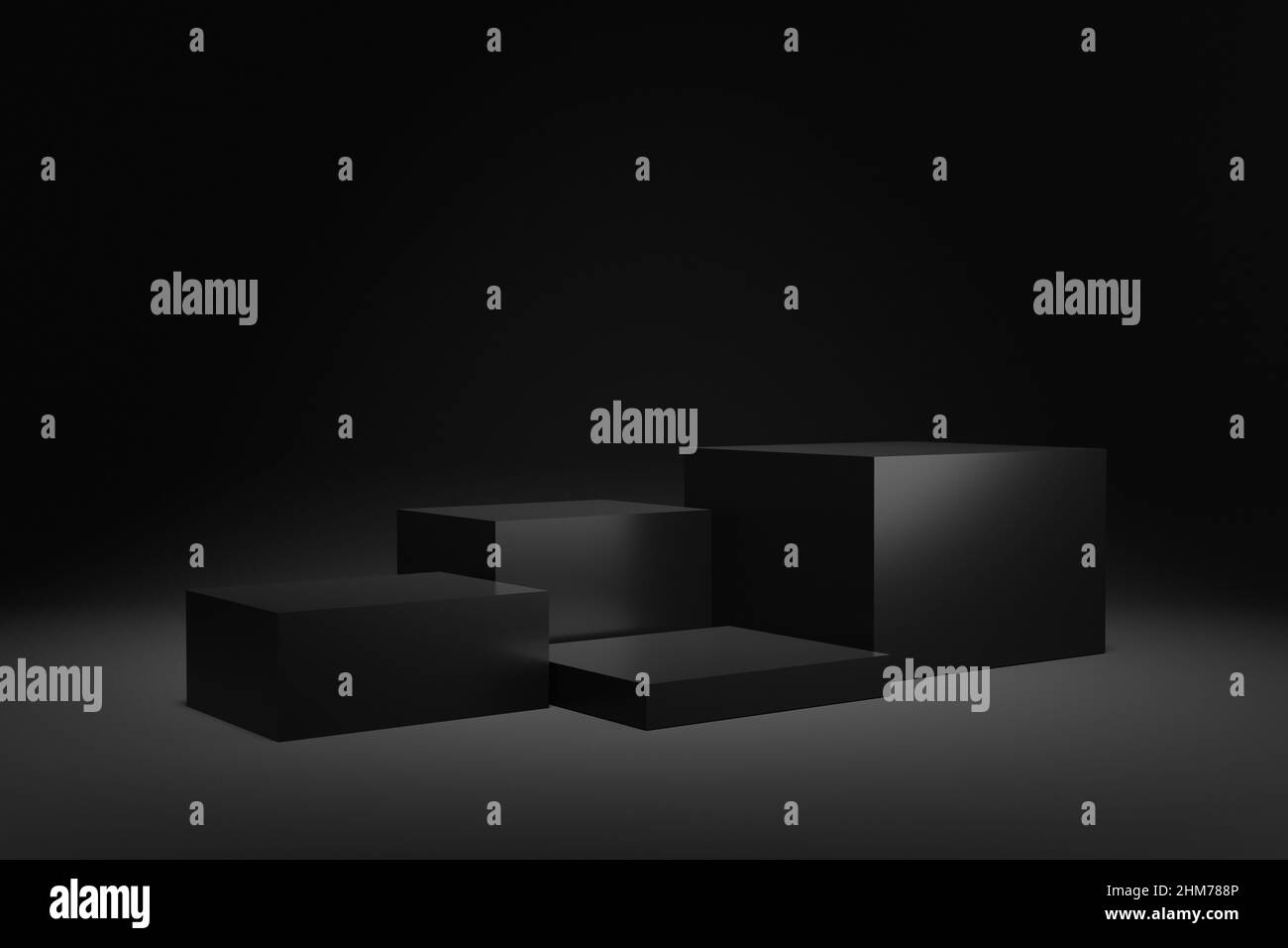 Socles ou plates-formes en forme de cube avec arrière-plan studio noir foncé pour l'affichage des produits. Fond vide du présentoir pour la présentation des produits Banque D'Images