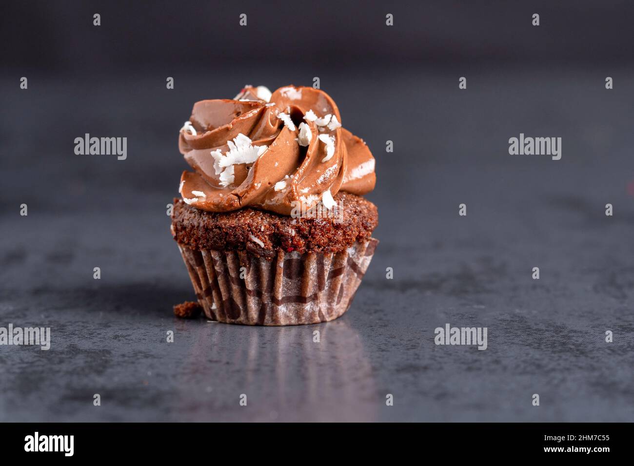Mini-muffins au chocolat, dessert, plat sucré Banque D'Images