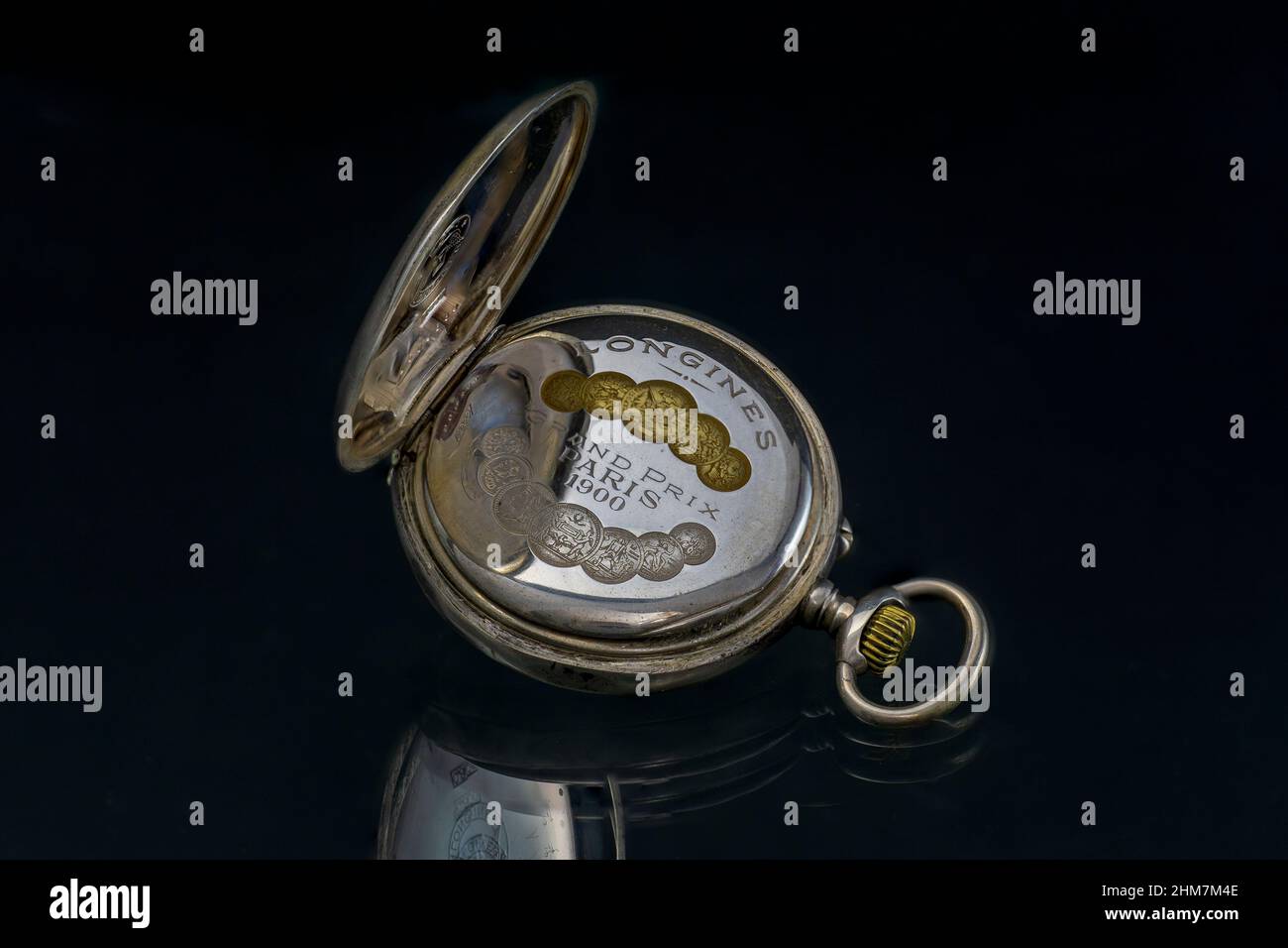 Cádiz, Espagne: Février 8th 2020: Vintage Old homme montre de poche chronomètre Longines. Banque D'Images