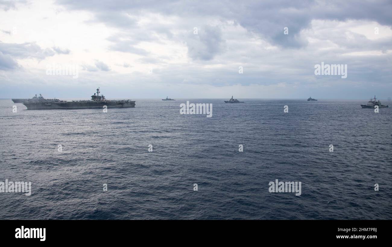 MER DES PHILIPPINES (fév 7, 2022) les navires de l'Amérique et des ...