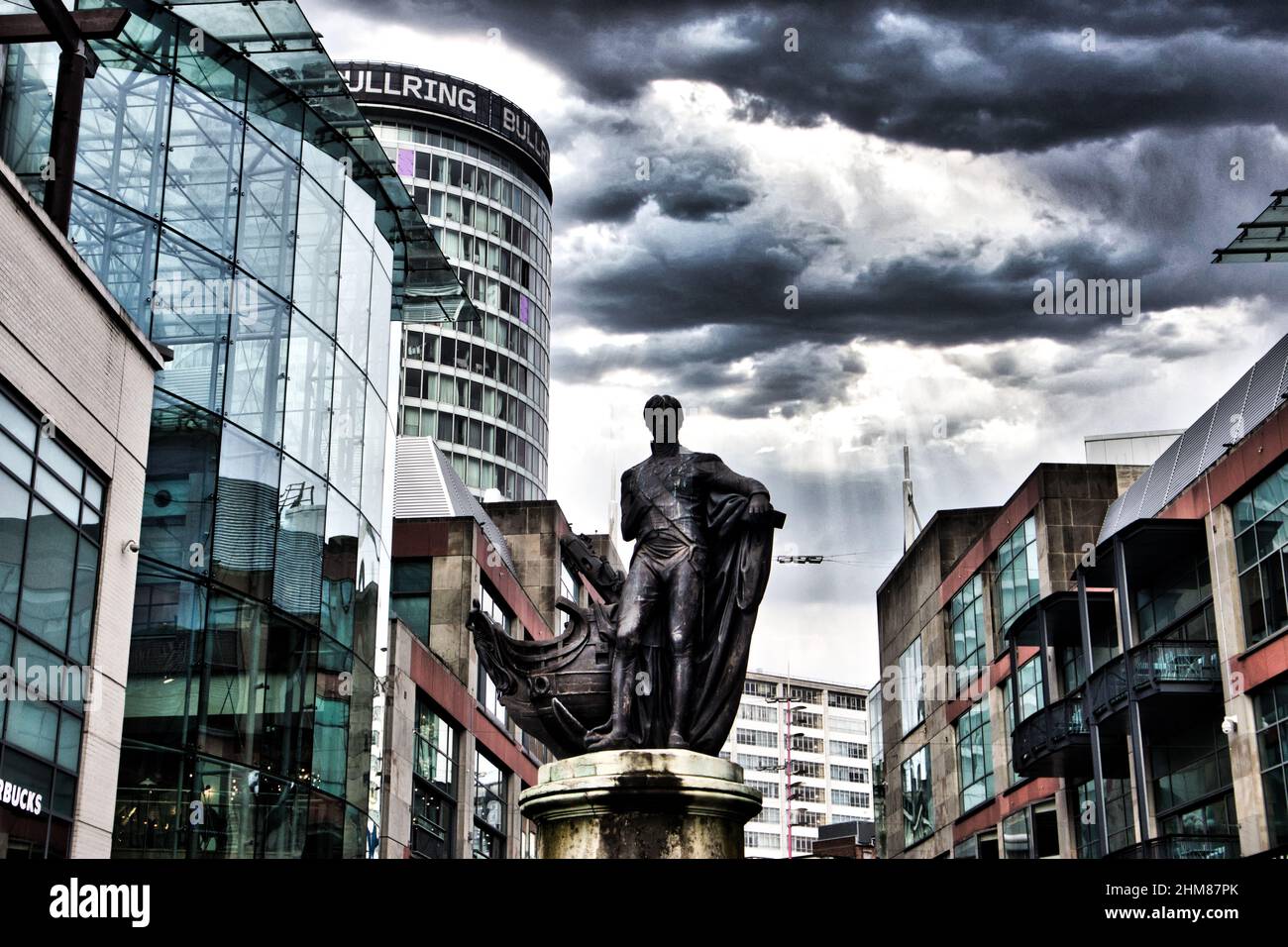 Centre de Birmingham avec statue de Horatio Nelson Banque D'Images
