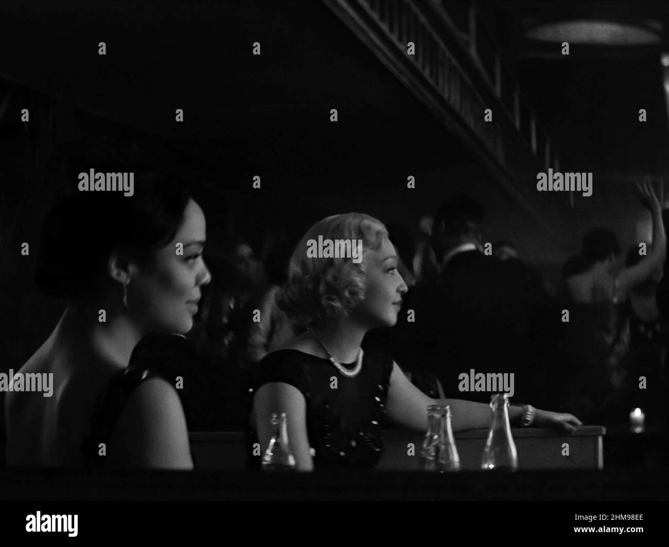 PASSING (2021) TESSA THOMPSON RUTH NEGA REBECCA HALL (DIR) COLLECTION NETFLIX/MOVIESTORE Banque D'Images