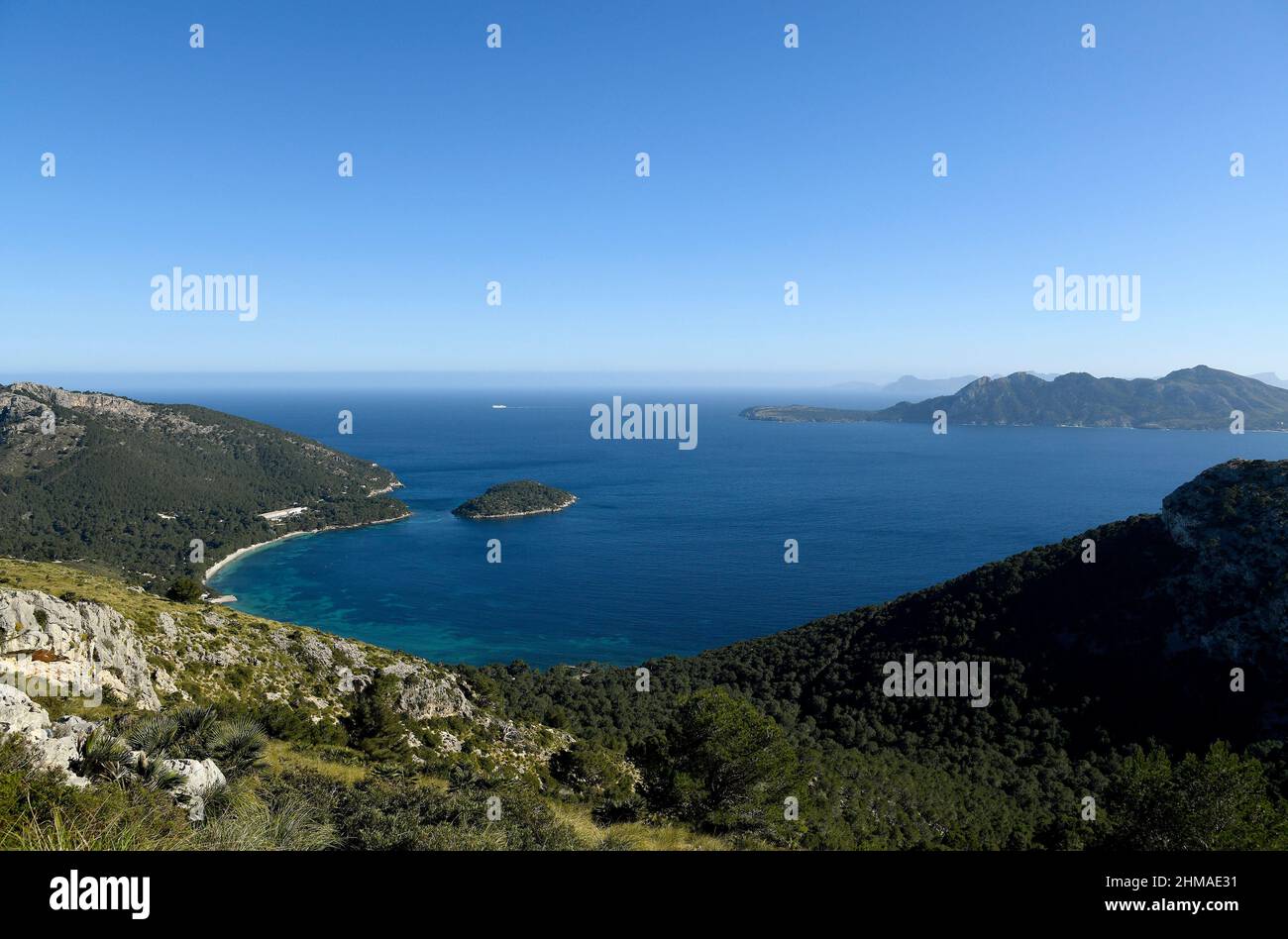 Vue sur la plage et la baie de Formentor à Majorque, Espagne. Banque D'Images