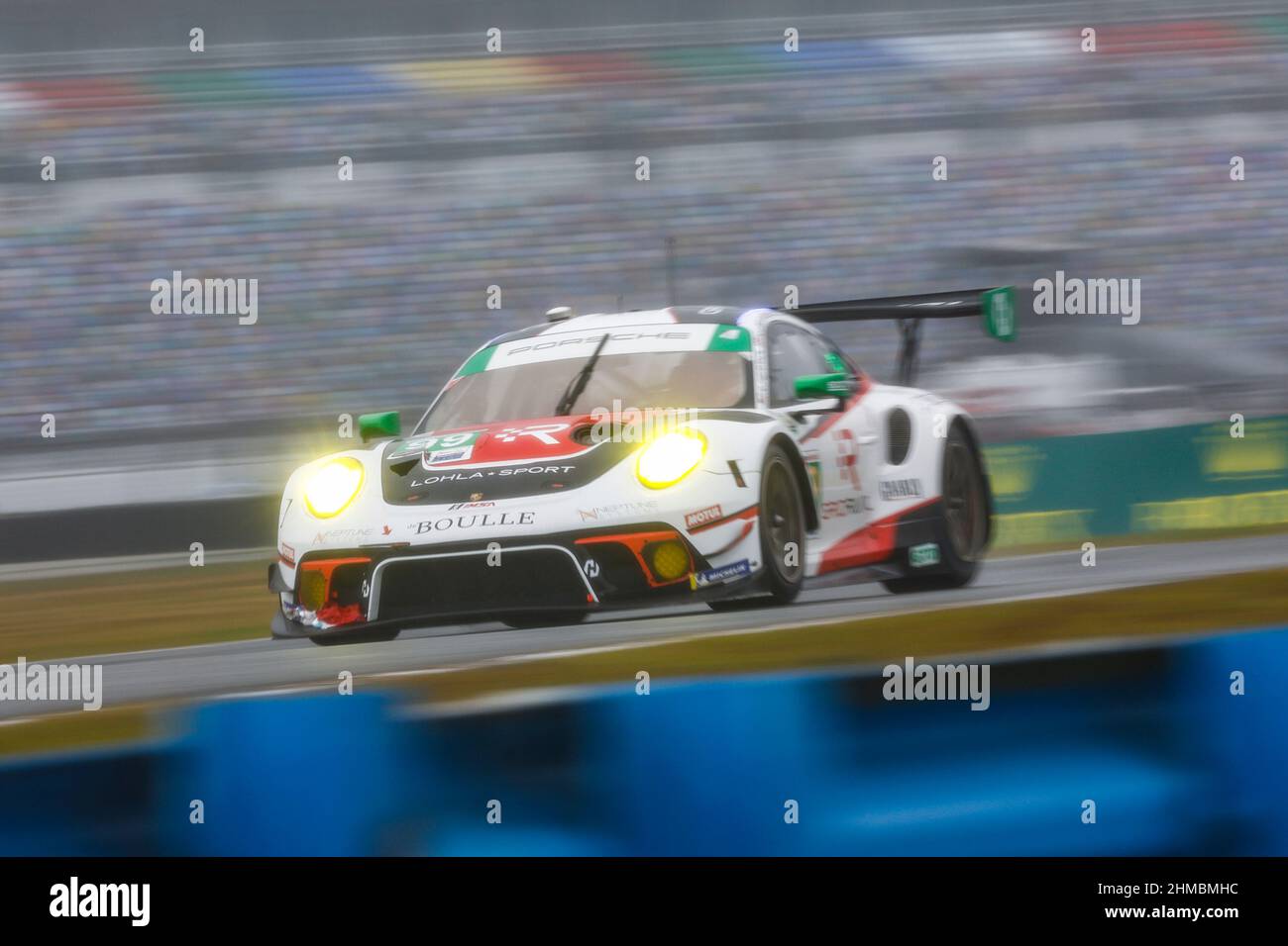 Daytona, Vereinigte Staaten. 27th janvier 2022. Porsche 911 GT3 R, Team Hardpoint (#99), Rob Ferriol (Etats-Unis), Katherine Legge (GB), Stefan Wilson (GB), Nick Boulle (Etats-Unis) Credit: dpa/Alay Live News Banque D'Images