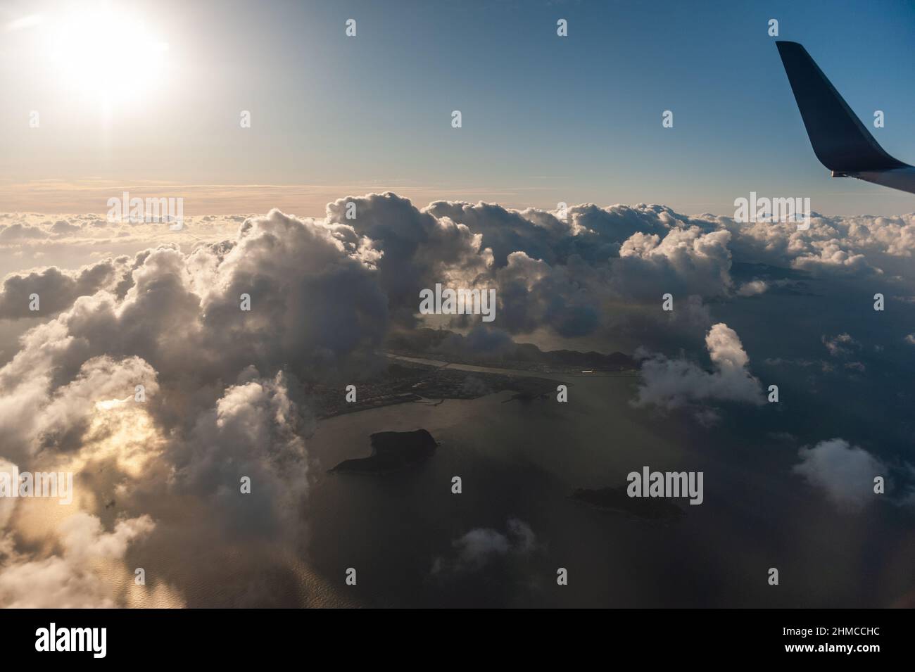 Prise de vue aérienne de la côte est du Japon, à partir d'environ 35000 pieds. Banque D'Images