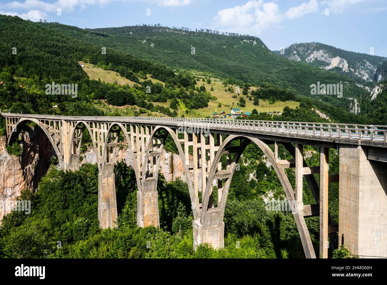 Haut pont au Monténégro Banque D'Images