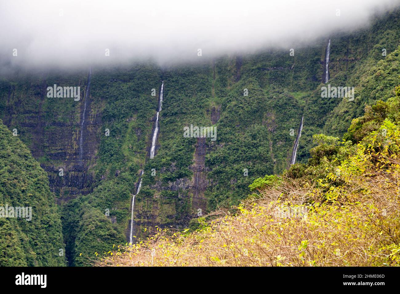 Les cascades de bras d'Annette, à la Réunion, sont situées sur la commune de Saint-Benoit, à proximité de la Plaine-des-Palmismes, dans la partie est de la commune Banque D'Images