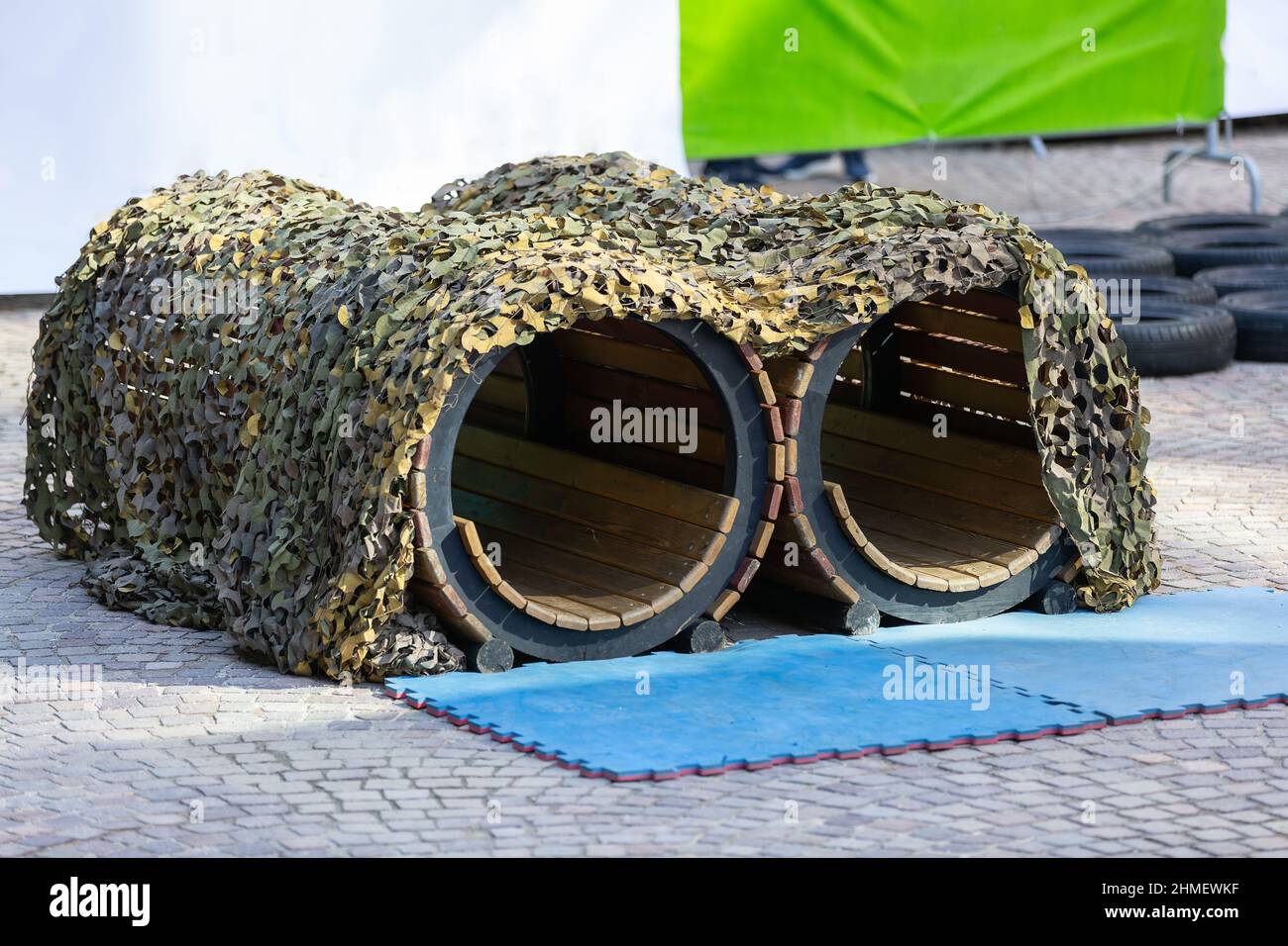 Tunnel d'exercice militaire pour l'entraînement des recrues. Banque D'Images