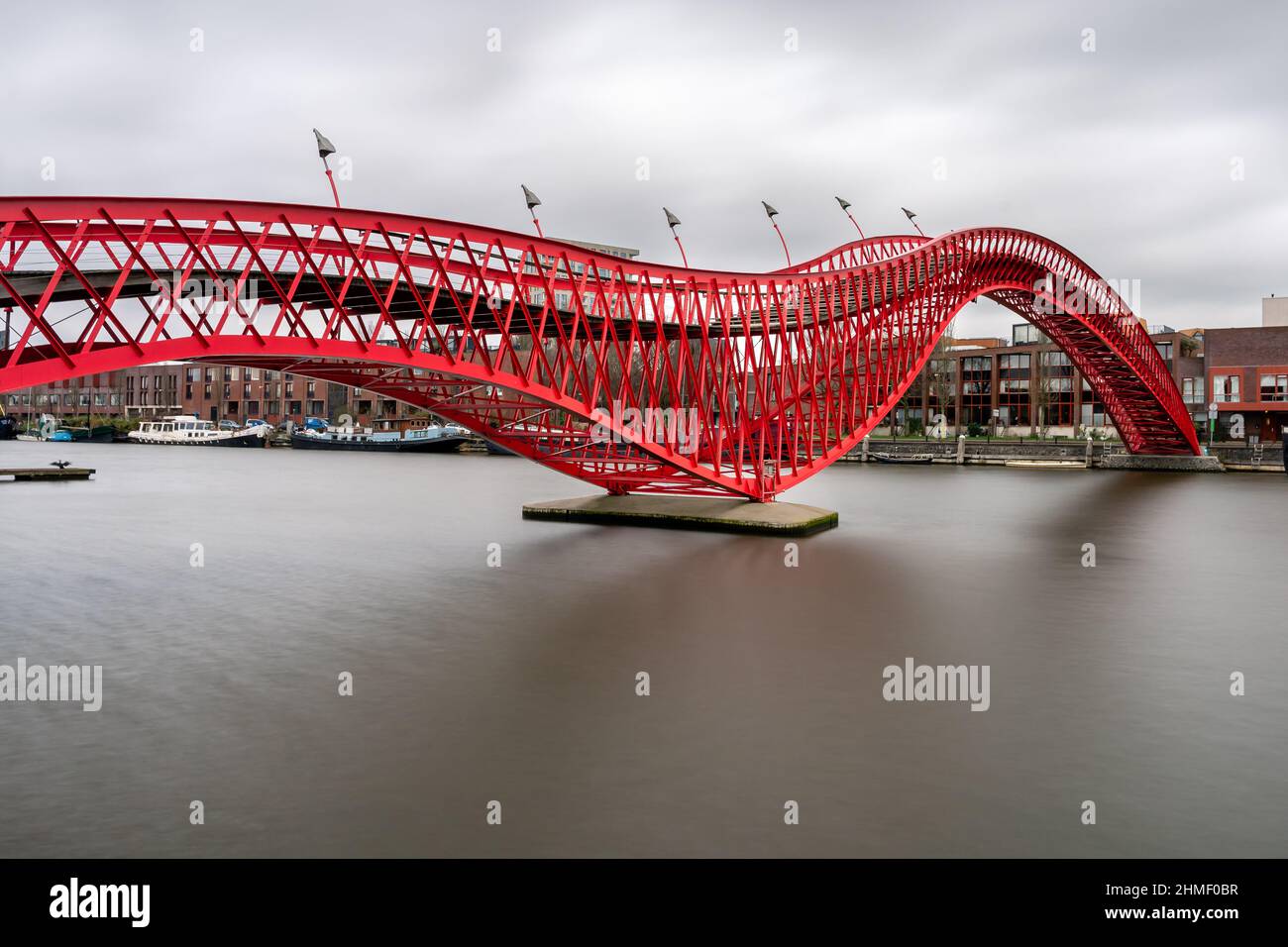 Pont Python, Amsterdam - Pont rouge Banque D'Images