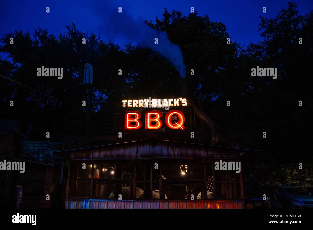 Austin, Texas USA - 2021 juillet : vue extérieure du célèbre restaurant Terry Black's Barbeque à Austin, Texas Banque D'Images