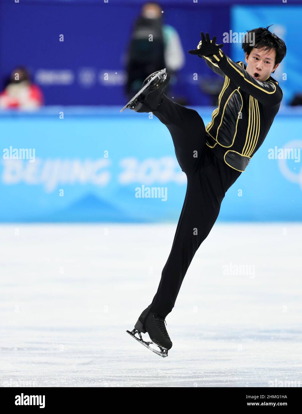 Pékin, Chine. 10th févr. 2022. Adam Siao HIM Fa de France se produit lors du patinage artistique, patinage individuel gratuit, au stade Capital Indoor de Beijing, capitale de la Chine, le 10 février 2022. Credit: LAN Hongguang/Xinhua/Alay Live News Banque D'Images