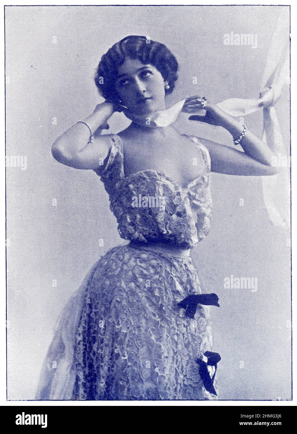 Portrait de Natalina 'Lina' Cavalieri - soprano, actrice et monologue italien. Image du magazine de théâtre franco-allemand illustré « Das Album », 1898. Banque D'Images