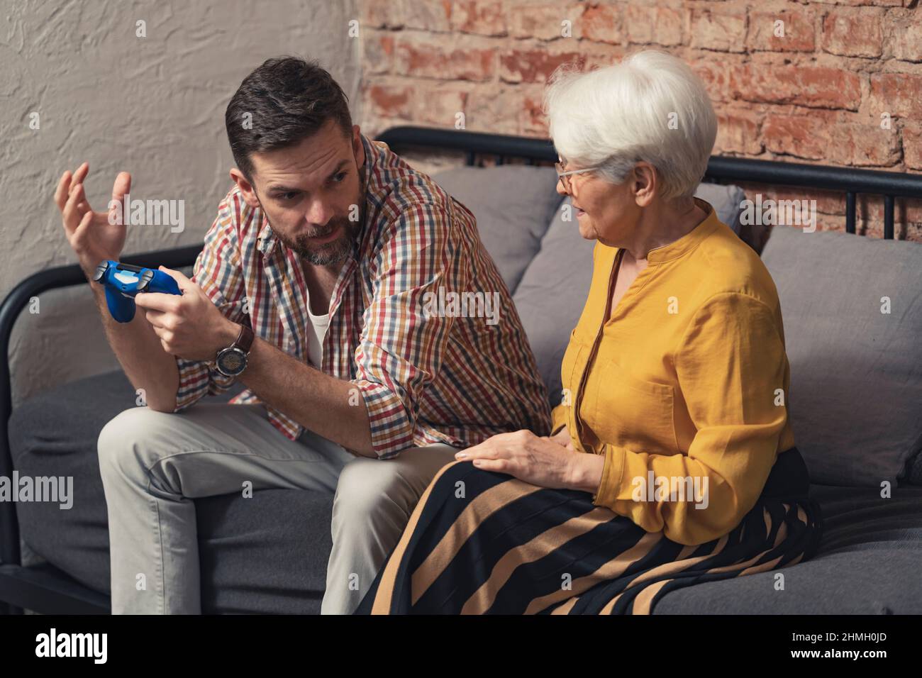 Femme qui se met en colère Banque de photographies et d’images à haute résolution Alamy