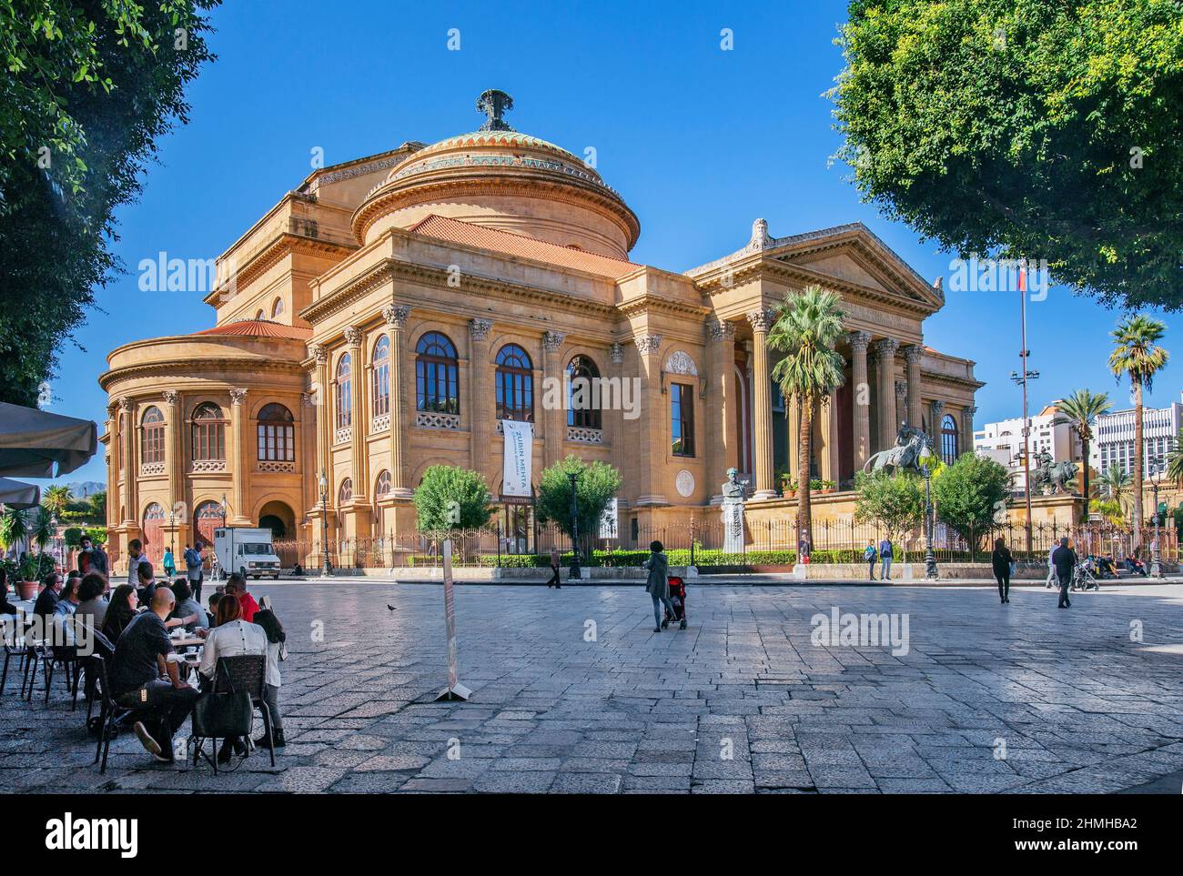 Opéra Teatro Massimo dans la vieille ville, Palerme, Sicile, Italie Banque D'Images