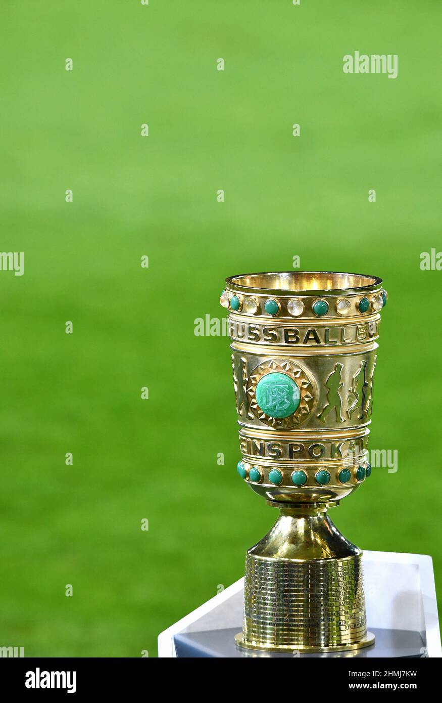 DFB Pokal, Rhein Energie Stadium Cologne : 1. FC Köln vs Hamburger SV ; trophée coupe DFB Banque D'Images