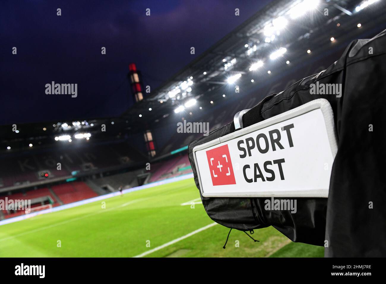 DFB Pokal, Rhein Energie Stadium Cologne : 1. FC Köln vs Hamburger SV ; appareil photo Sport Cast au stade Rhein Energie Banque D'Images