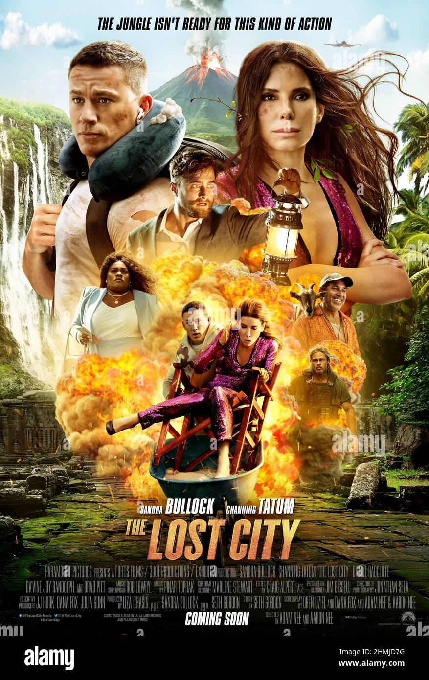The Lost City (2022) dirigée par Aaron Nee et Adam Nee et avec Brad Pitt, Sandra Bullock et Channing Tatum. Un romantisme reclus romanesque romancier lors d'une tournée de livres avec son modèle de couverture est balayé dans une tentative d'enlèvement qui les atterrit tous les deux dans une aventure de jungle à gorge coupée. Banque D'Images