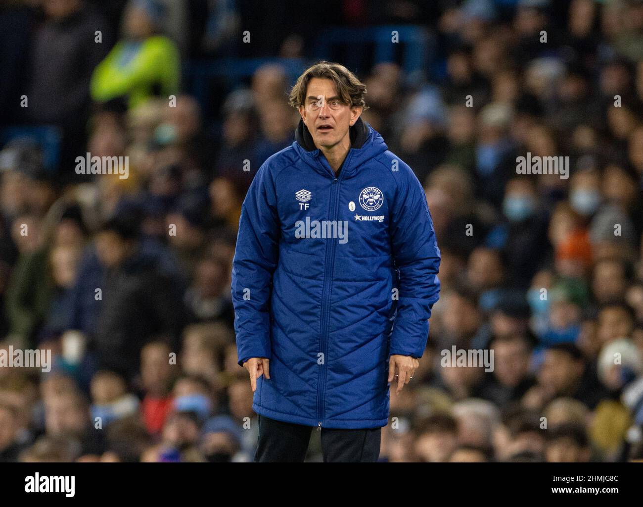 Manchester, Royaume-Uni. 10th févr. 2022. Le Manager de Brentford, Thomas Frank, réagit lors du match de la première ligue anglaise entre Manchester City et Brentford à Manchester, en Grande-Bretagne, le 9 février 2022. Credit: Xinhua/Alay Live News Banque D'Images