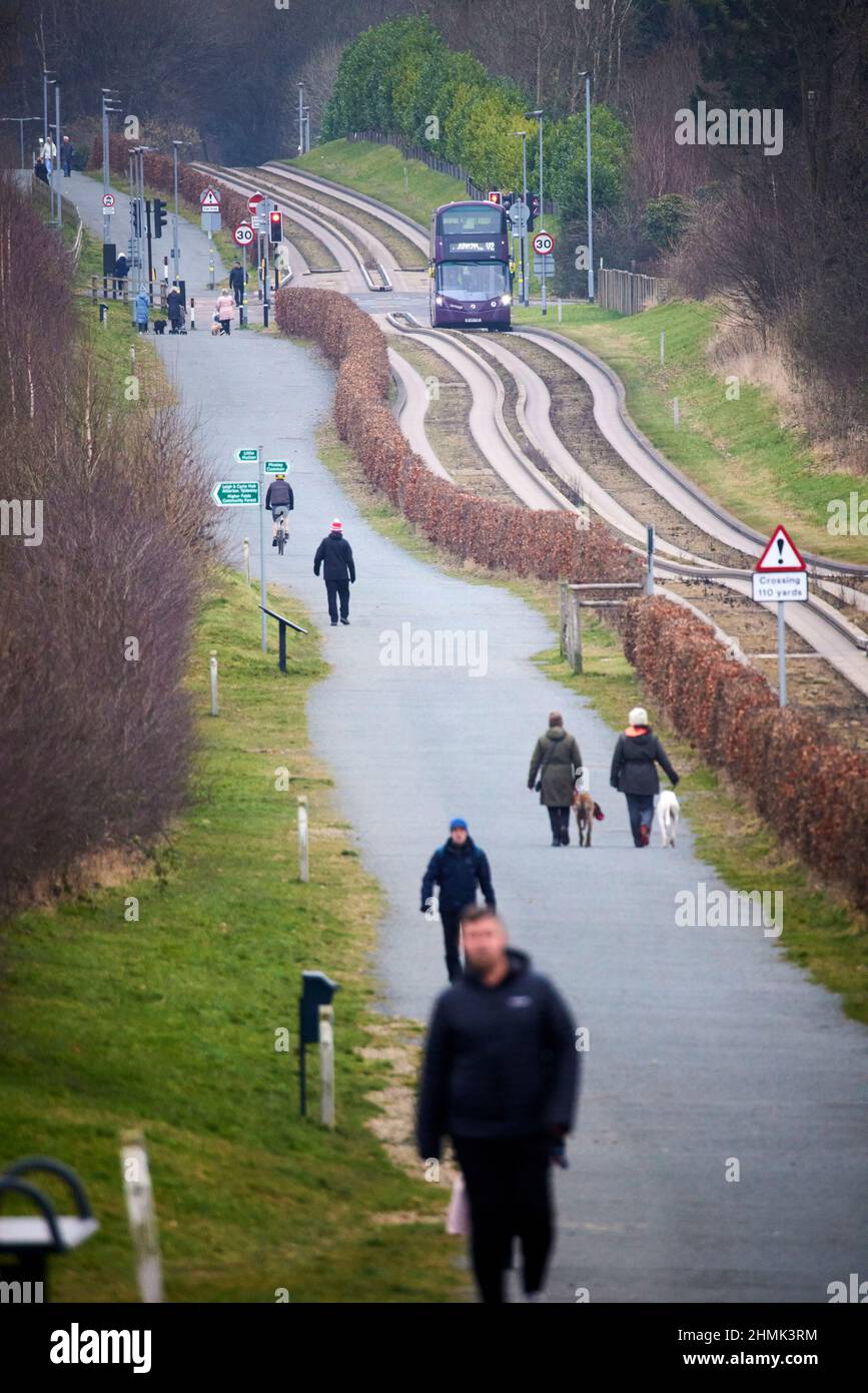 Section de bus guidée de Manchester de Leigh-Salford-Manchester bus Rapid Transit à Tyldesley Banque D'Images