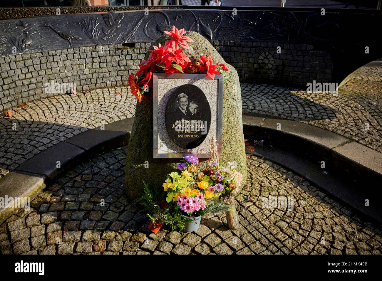 Warrington Memorial Bridge Street pour commémorer Johnathan ball, Tim Parry victimes des bombardements provisoires de l'Armée républicaine irlandaise (IRA) Banque D'Images