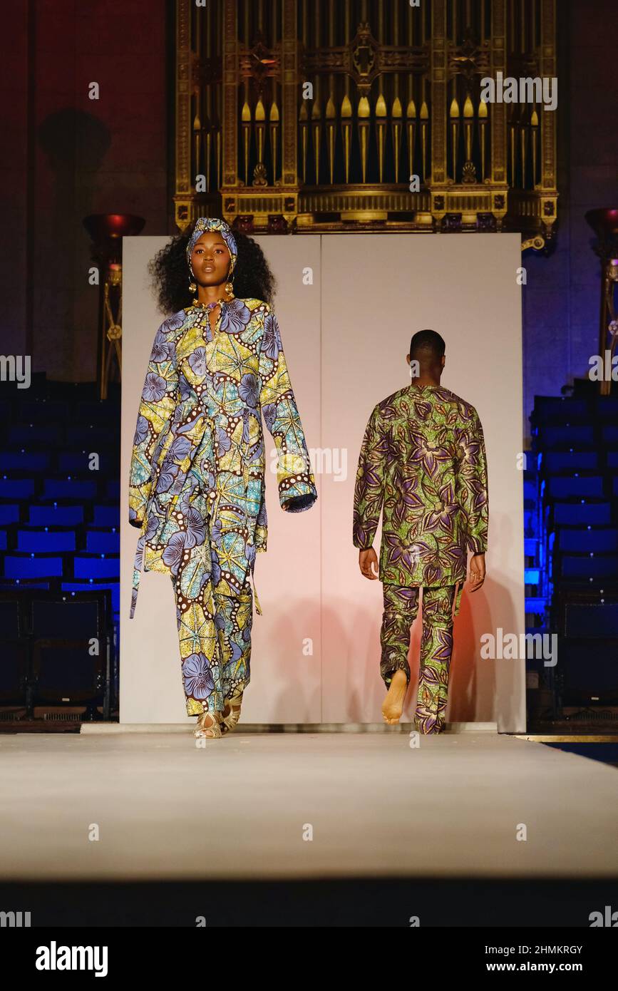 Londres, Royaume-Uni. Le spectacle de la passerelle de Ttesmi X Vlisco présente des déisgns du gagnant du Fonds de mode de Vlisco 2018 à la semaine de la mode en Afrique. Banque D'Images