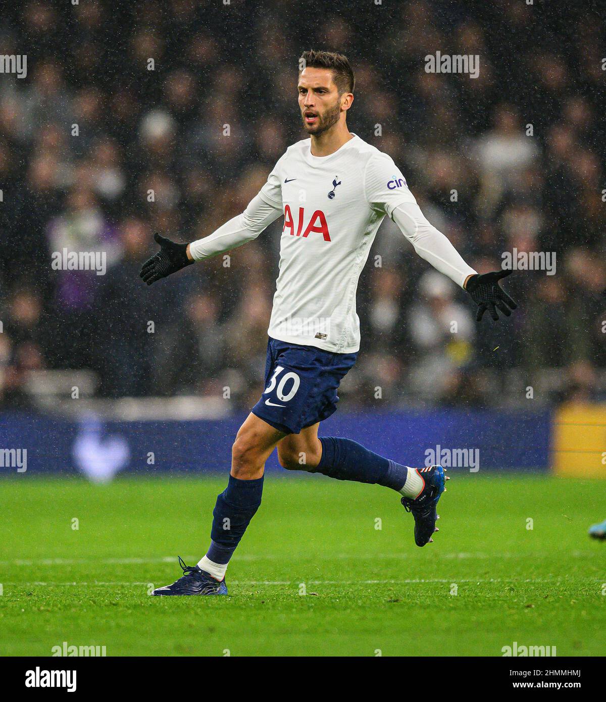 Londres, Royaume-Uni. 09th févr. 2022. Rodrigo Bentancur lors du match contre Southampton au stade Tottenham Hotspur. Crédit photo : crédit: Mark pain/Alamy Live News Banque D'Images