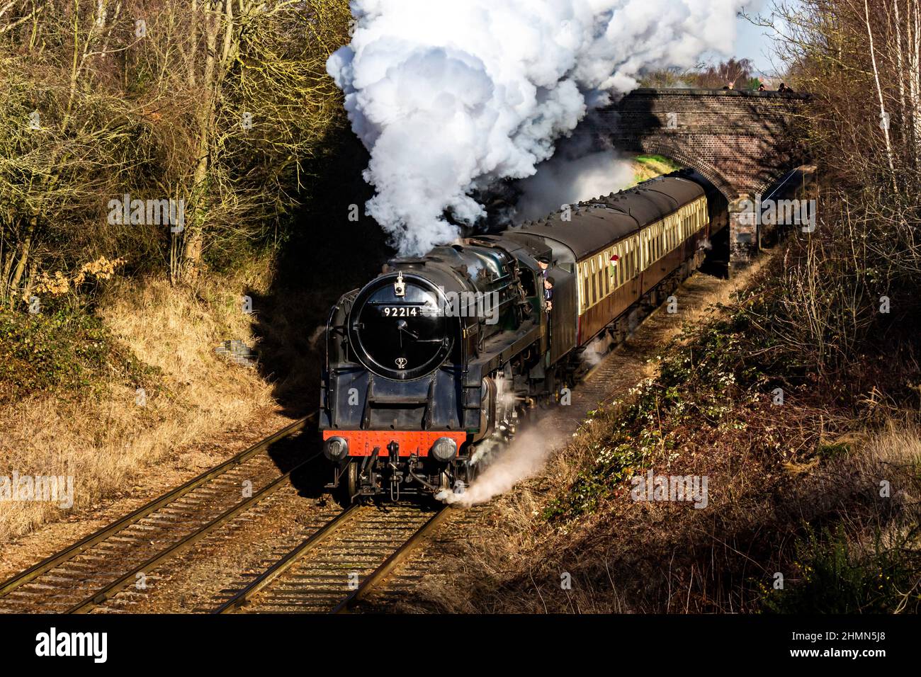 Train de voyageurs à vapeur en route vers Quorn depuis Loughborough Banque D'Images
