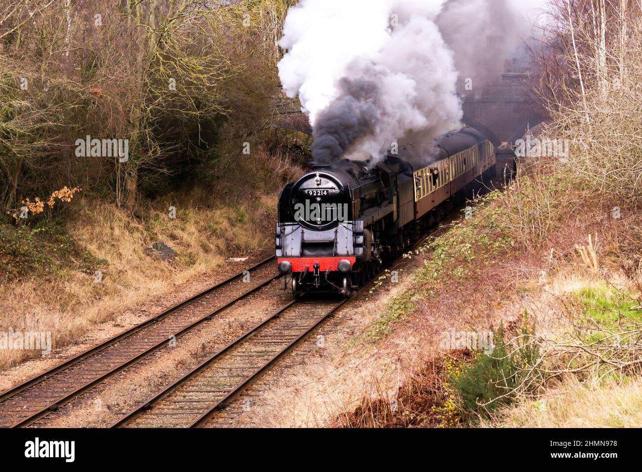 Train de voyageurs à vapeur en route vers Quorn depuis Loughborough Banque D'Images