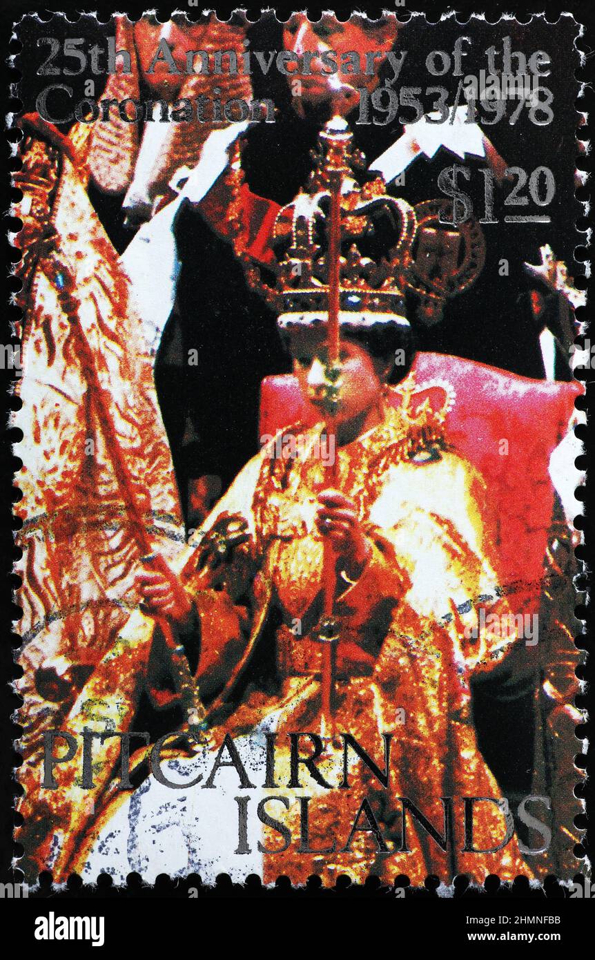 La reine Elizabeth II pendant son couronnement sur timbre-poste Banque D'Images