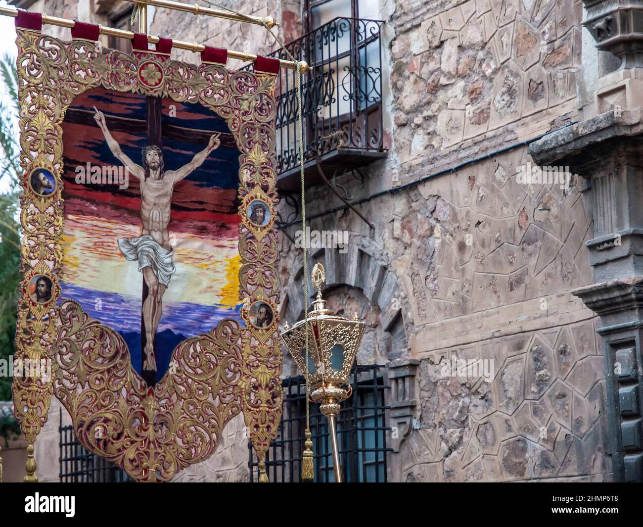 Parade de la semaine Sainte dans les rues de Lorca Banque D'Images
