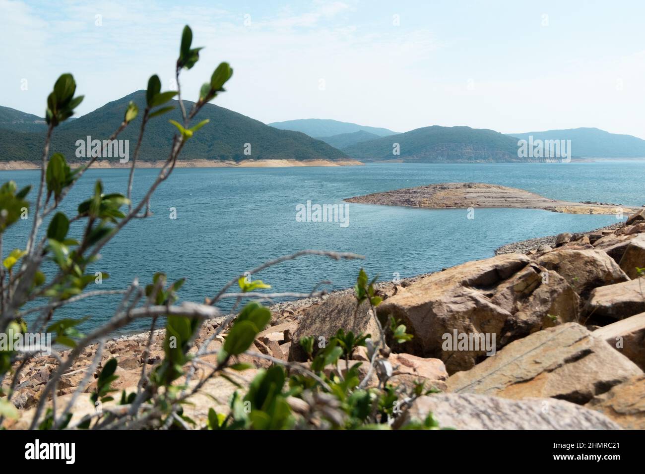 Vue sur le paysage de High Island Reservoir, Sai Kung, Hong Kong Banque D'Images